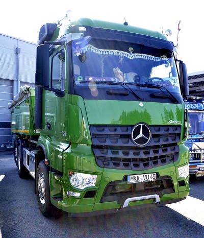 تصویر شماره 44 از آلبوم تصویر زمینه مرسدس بنز آکتروس (Mercedes Benz Actros)